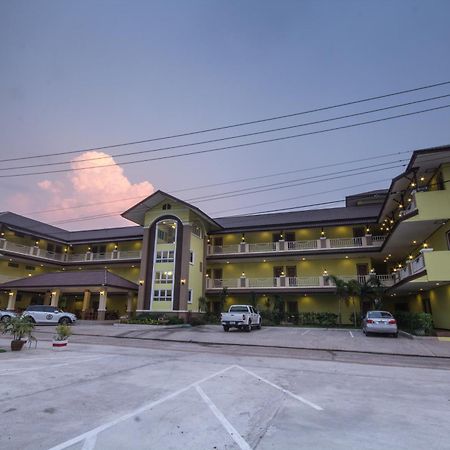 The Muk Lagoon Hotel Mukdahan Exterior photo